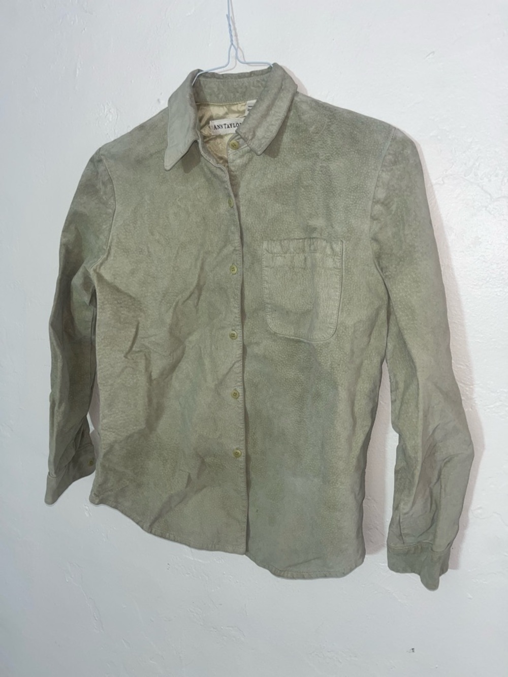 100% Leather Ann Taylor Vintage Suede Button Up Pocket Shirt Pastel Green Small